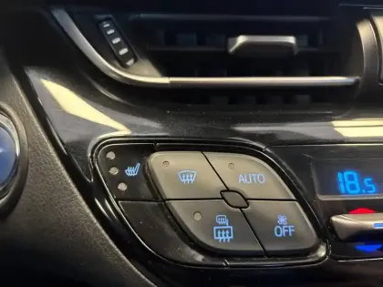 Photo 32 Toyota C-HR  Hybride 122h