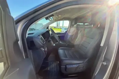 Photo 8 Peugeot Expert  CA FIXE M BLUEHDI 180 S&S EAT8