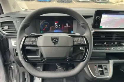 Photo 37 Peugeot Expert  CA FIXE M BLUEHDI 180 S&S EAT8