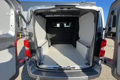 Photo 26 Peugeot Expert  CA FIXE M BLUEHDI 180 S&S EAT8