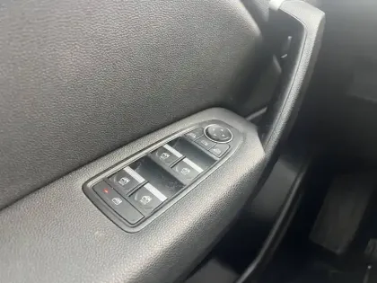 Photo 31 Renault Captur  Blue dCi 115