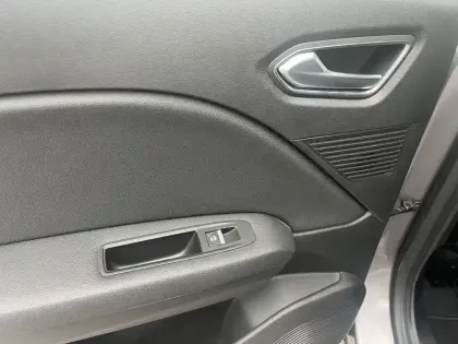 Photo 22 Renault Captur  Blue dCi 115