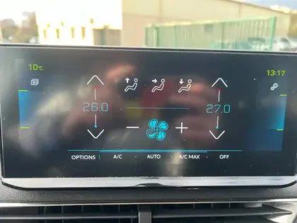 Photo 12 Peugeot 3008  Hybrid 225 e-EAT8