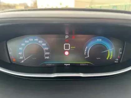 Photo 11 Peugeot 3008  Hybrid 225 e-EAT8