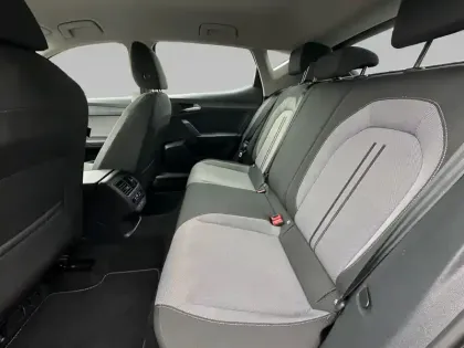 Photo 13 Seat Leon  1.5 eTSI Hybrid 115 DSG7