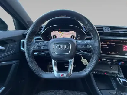 Photo 10 Audi Q3  Sportback 45 TFSIe 245 ch S tronic 6