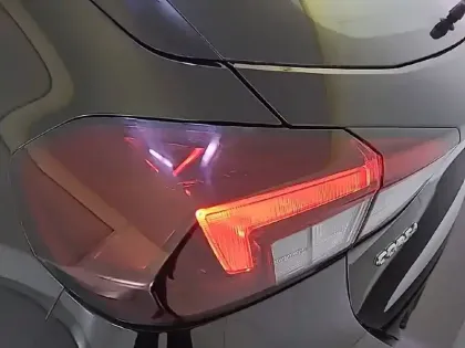 Photo 16 Opel Corsa  1.5 Diesel 100 ch BVM6