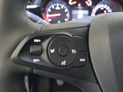 Photo 26 Opel Corsa  1.5 Diesel 100 ch BVM6