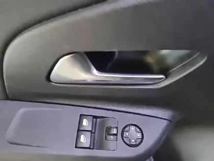 Photo 29 Opel Corsa  1.5 Diesel 100 ch BVM6