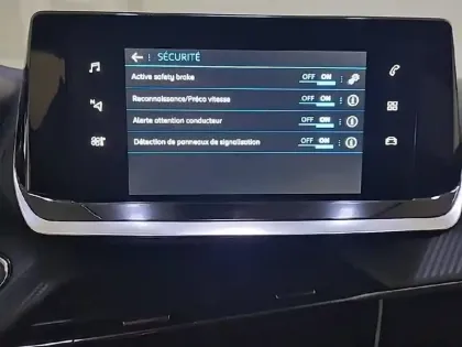 Photo 73 Peugeot 208  PureTech 100 S&S BVM6