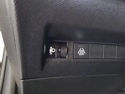 Photo 25 Peugeot 208  PureTech 75 S&S BVM5