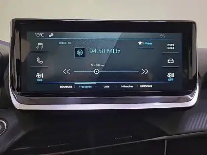 Photo 49 Peugeot 208  PureTech 100 S&S BVM6