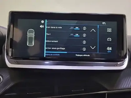 Photo 46 Peugeot 208  PureTech 100 S&S BVM6