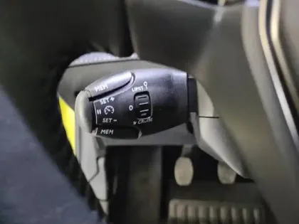 Photo 24 Peugeot 208  PureTech 100 S&S BVM6