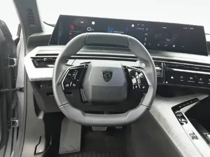 Photo 8 Peugeot 3008  Hybrid 136 e-DCS6