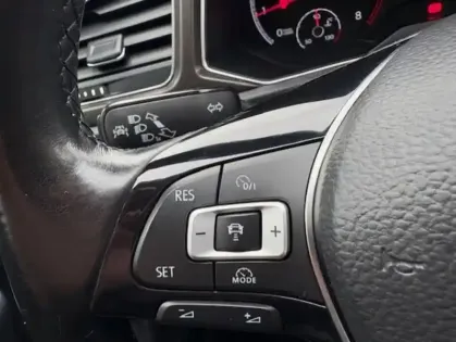 Photo 16 Volkswagen T-roc  1.5 TSI 150 EVO Start/Stop BVM6