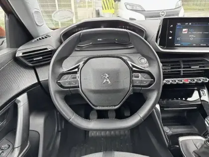 Photo 8 Peugeot 2008 Gén. II Ph1 NG Allure 5