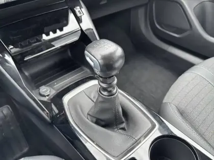 Photo 13 Peugeot 2008 Gén. II Ph1 NG Allure 5