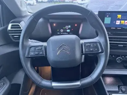 Photo 8 Citroën C4 e- 136 ch Automatique