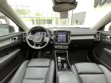 Photo 12 Volvo Xc40  B4 197 ch DCT7