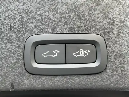 Photo 9 Volvo Xc40  B4 197 ch DCT7