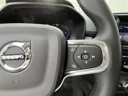 Photo 18 Volvo Xc40  B4 197 ch DCT7