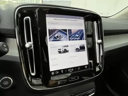Photo 26 Volvo Xc40  B4 197 ch DCT7