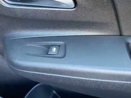 Photo 168 Opel Corsa  1.2 75 ch BVM5