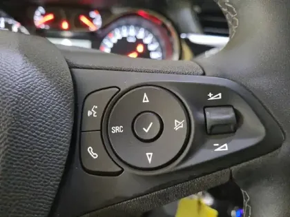 Photo 28 Opel Corsa  1.5 Diesel 100 ch BVM6