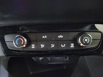 Photo 24 Opel Corsa  1.5 Diesel 100 ch BVM6