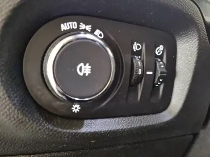 Photo 29 Opel Corsa  1.5 Diesel 100 ch BVM6