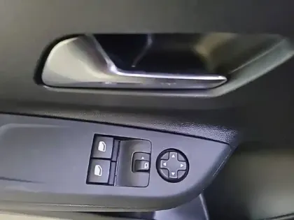 Photo 30 Opel Corsa  1.5 Diesel 100 ch BVM6