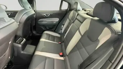 Photo 35 Volvo S60  T6 Twin Engine 253 + 87 ch Geartronic 8