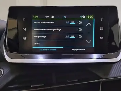 Photo 21 Peugeot 208  Electrique 50 kWh 136ch