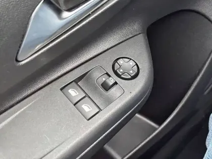 Photo 151 Opel Corsa  1.2 75 ch BVM5