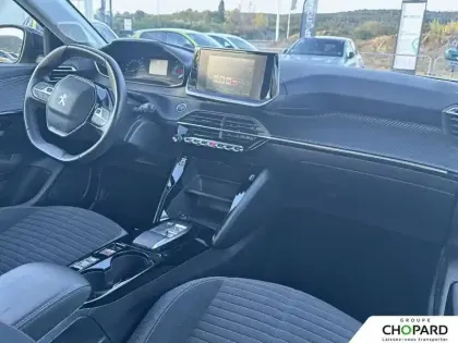 Photo 33 Peugeot 208  Electrique 50 kWh 136ch