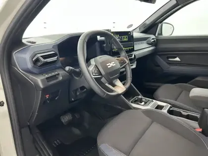 Photo 18 Dacia Duster  Hybrid 140