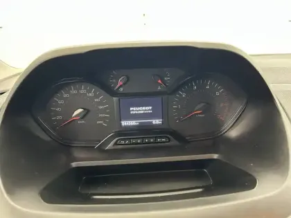 Photo 25 Peugeot Partner  FOURGON STANDARD 650 KG BLUEHDI 100 S&S BVM5