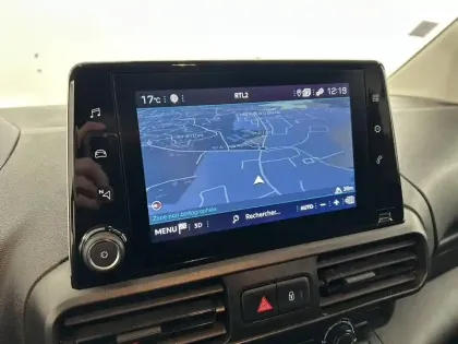 Photo 31 Peugeot Partner  FOURGON STANDARD 650 KG BLUEHDI 100 S&S BVM5