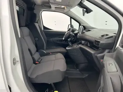 Photo 22 Peugeot Partner  FOURGON STANDARD 650 KG BLUEHDI 100 S&S BVM5