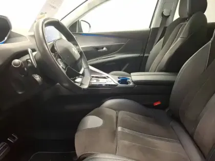 Photo 13 Peugeot 3008  Puretech 130ch S&S EAT8