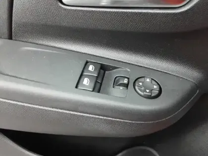 Photo 39 Opel Corsa  1.2 75 ch BVM5