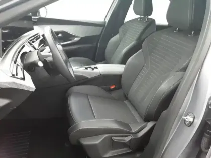 Photo 10 Peugeot 3008  Hybrid 136 e-DCS6