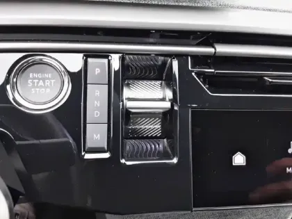 Photo 41 Peugeot 3008  Hybrid 136 e-DCS6