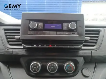 Photo 13 Renault Trafic  FGN L1H1 3000 KG BLUE DCI 130