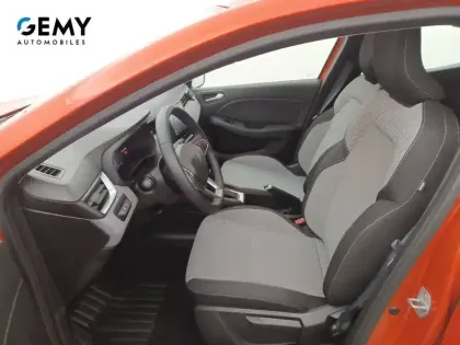 Photo 8 Renault Clio  E-Tech full hybrid 145 ch GSR2