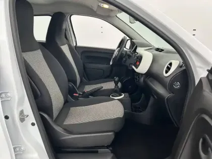 Photo 13 Renault Twingo  III SCe 65