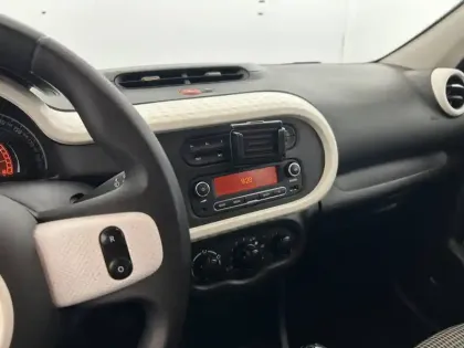 Photo 11 Renault Twingo  III SCe 65