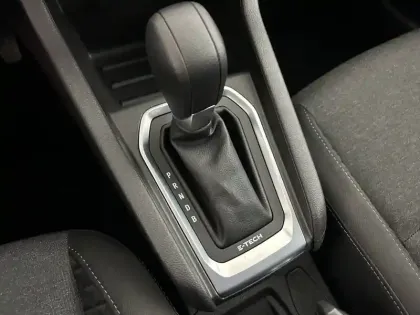 Photo 21 Renault Clio  E-Tech 140 - 21N