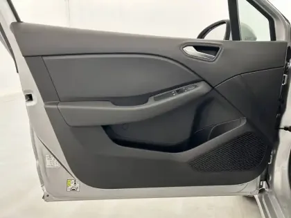 Photo 19 Renault Clio  E-Tech 140 - 21N